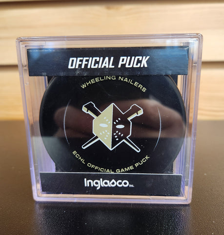 Game Puck in Cube